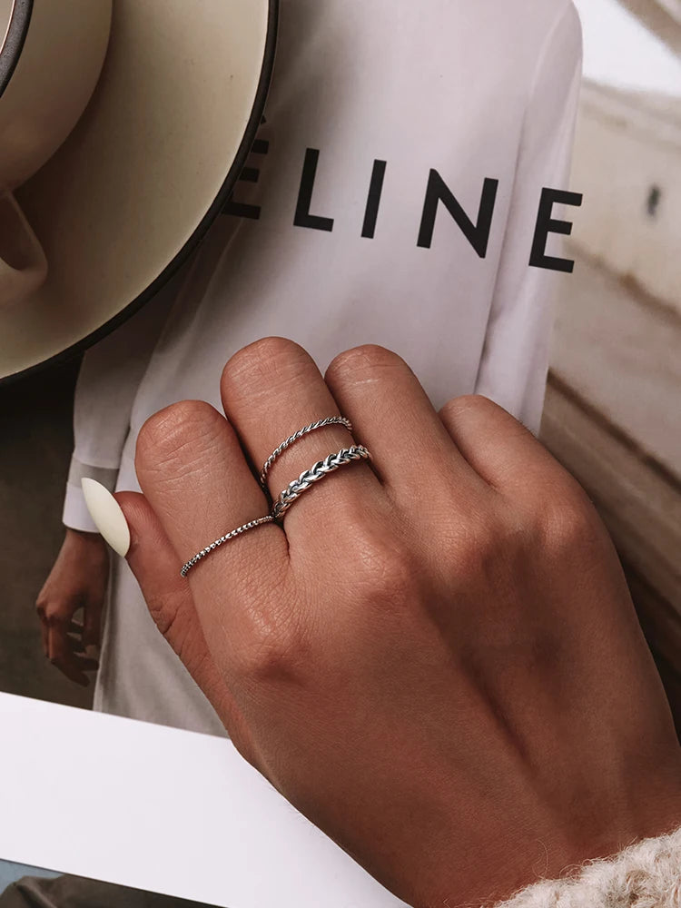 Ring in the form of braided rings