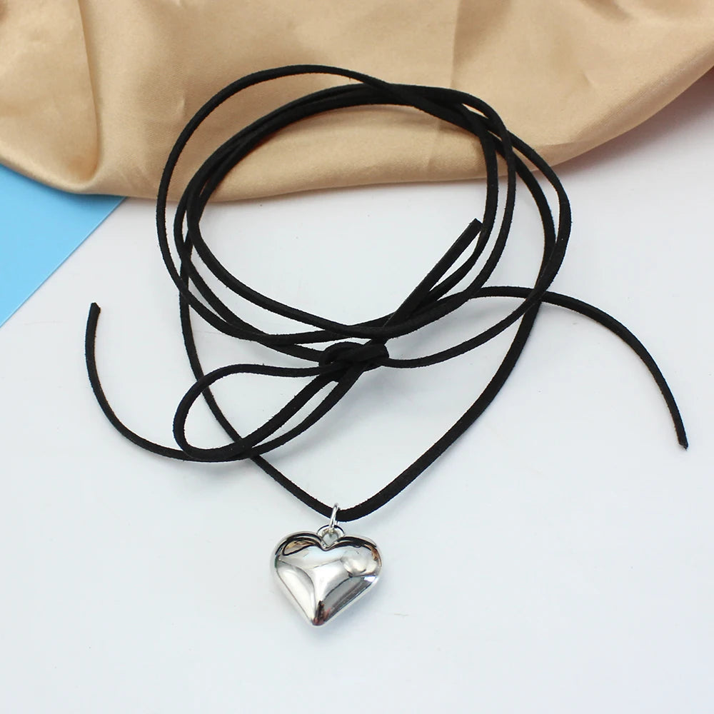 Goth Black Velvet Big Heart Necklace for Women, Elegantly Woven Knotted with Bowknot and Chain