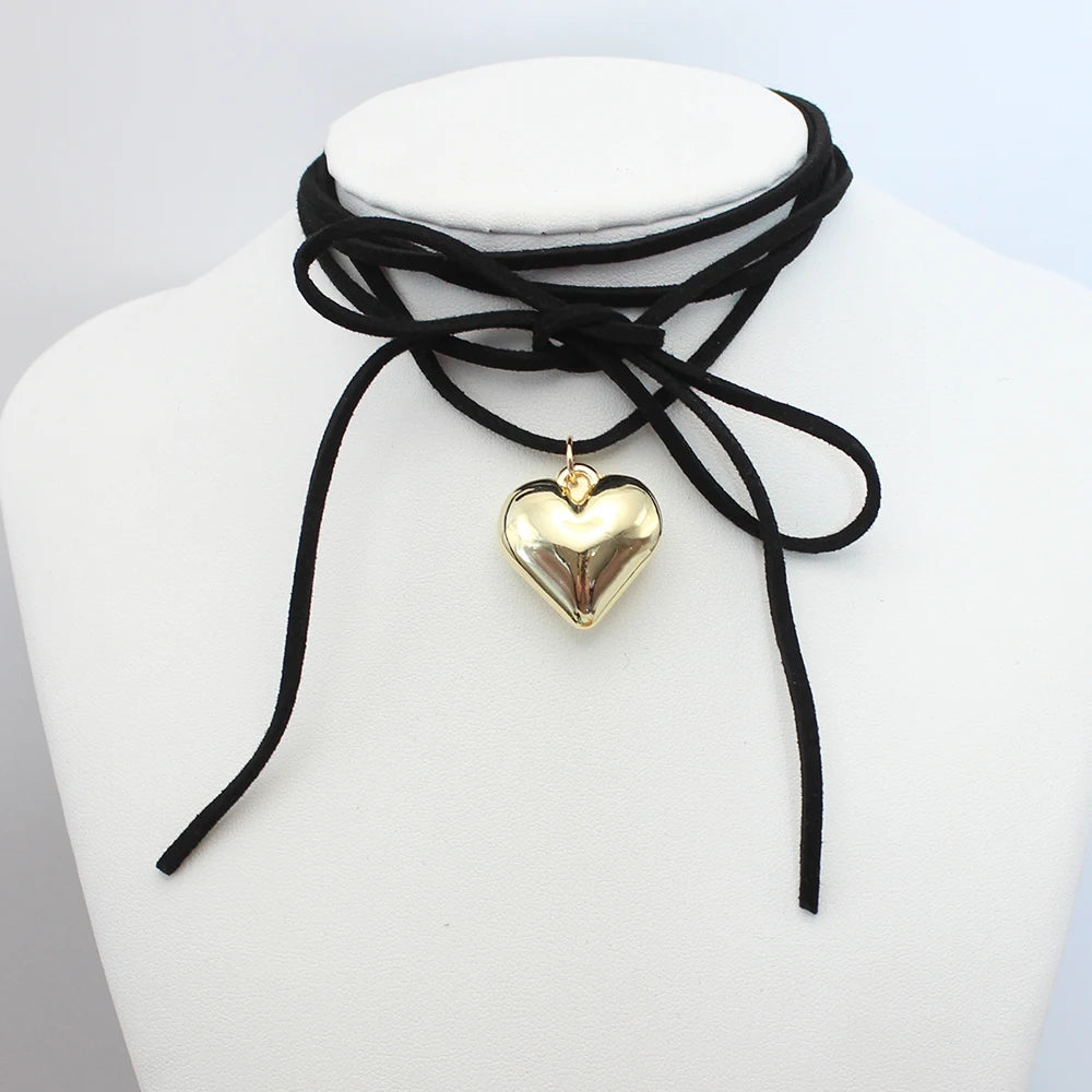 Goth Black Velvet Big Heart Necklace for Women, Elegantly Woven Knotted with Bowknot and Chain