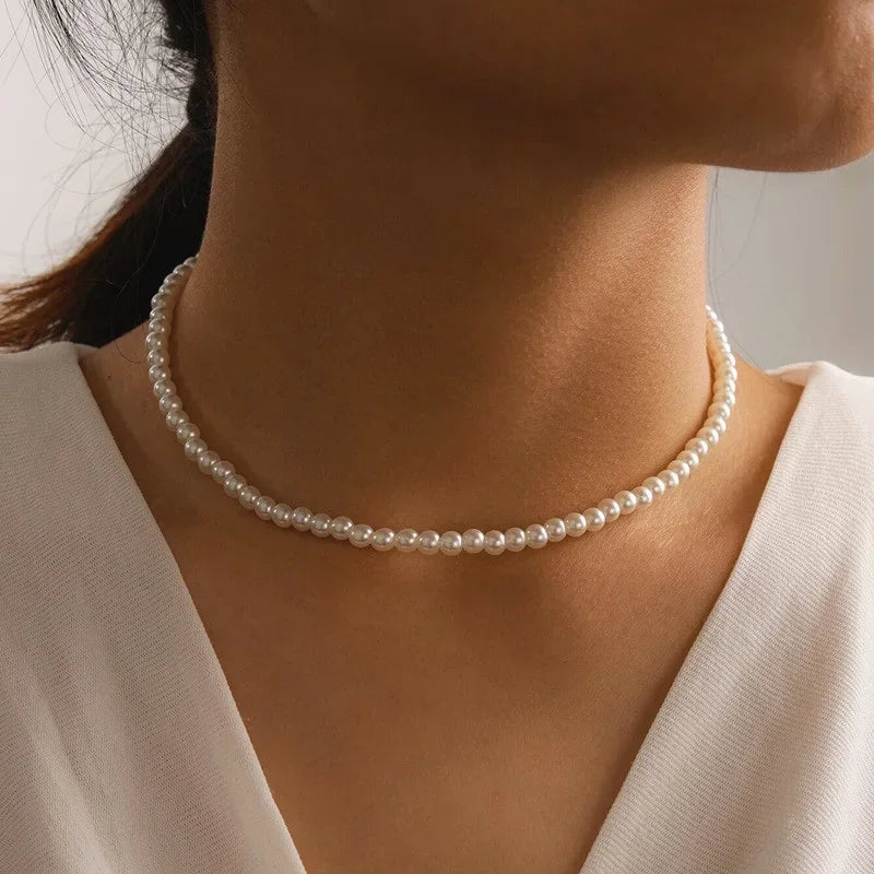 Women's Korean Pearl Necklace Gold Color Chain Necklace