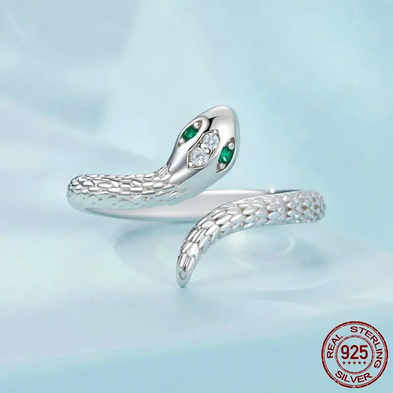 Classic Snake Design Green Zircon Snake Ring